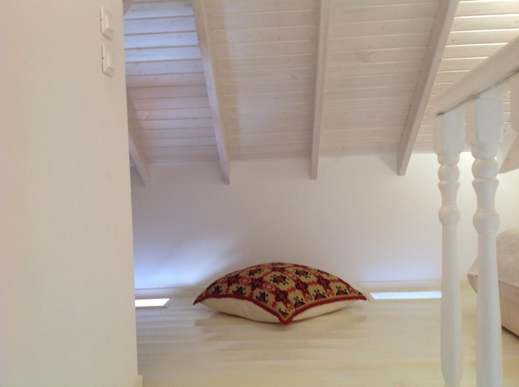 Appartement Amalia Harbor à Chalki Town Extérieur photo